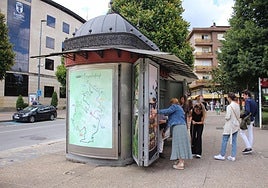 La oficina de turismo de Llodio abrió hace dos años en Zumalakarregi.