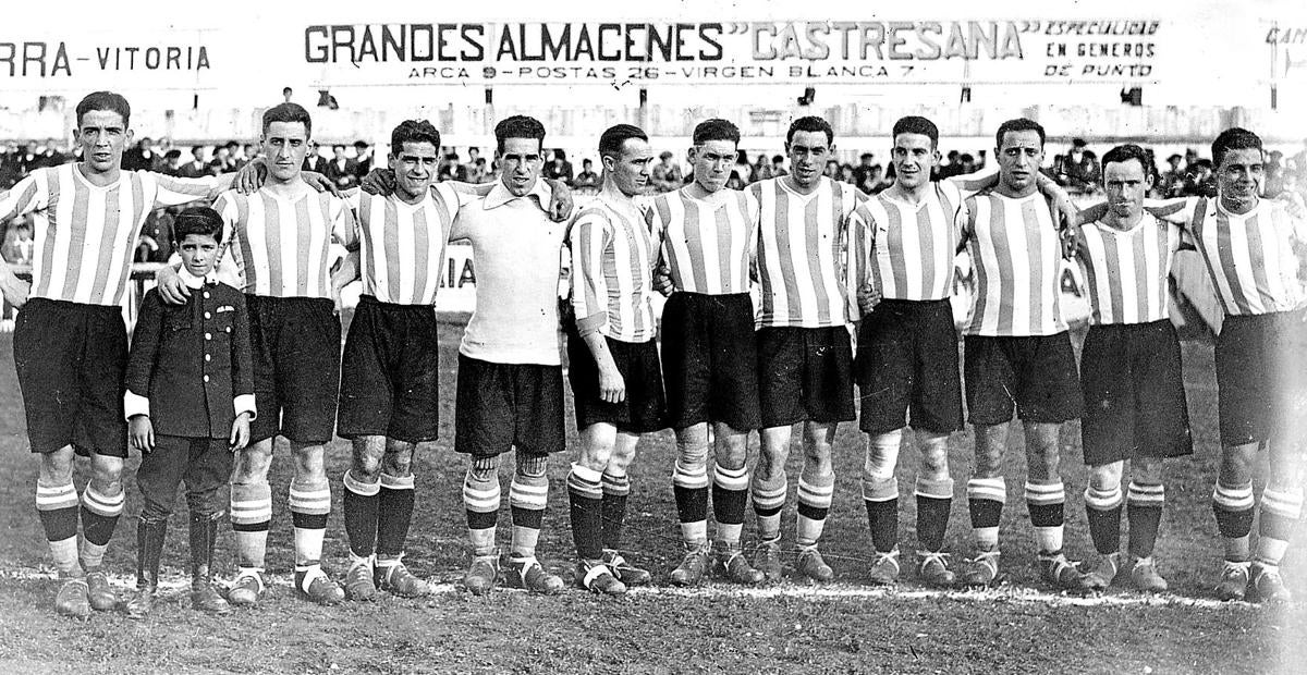 Alineación del Alavés de la temporada 1928-29 en Mendizorroza.