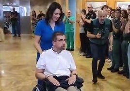 Emotivo homenaje a un guardia civil que vuelve a la vida tras un año hospitalizado