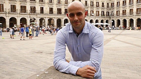 Zigor, el influencer que trabaja todos los días y pasó 6 años en centros de menores
