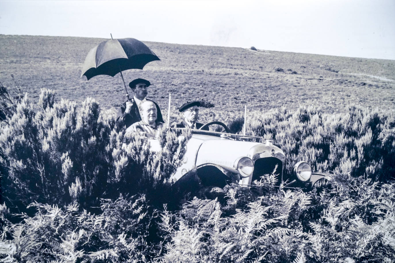 El Citroën que coronó el Gorbea hace un siglo