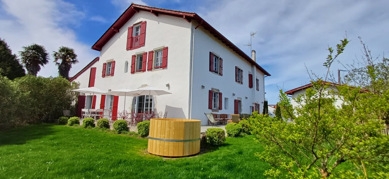 Una madre y su hija convierten una granja en una casa rural con encanto en el País Vasco francés