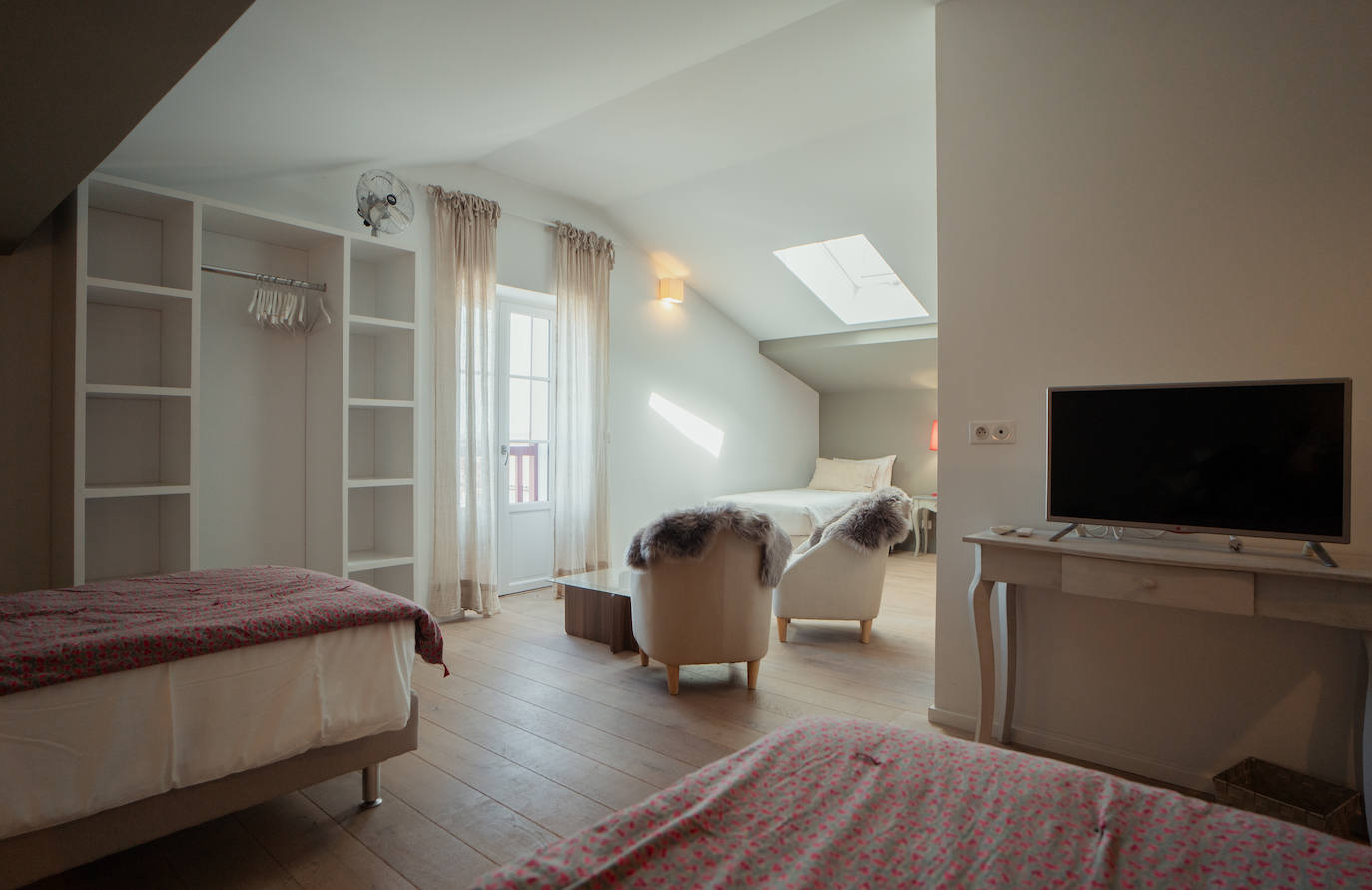 Una madre y su hija convierten una granja en una casa rural con encanto en el País Vasco francés