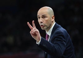 Peñarroya, durante su etapa en el Baskonia.