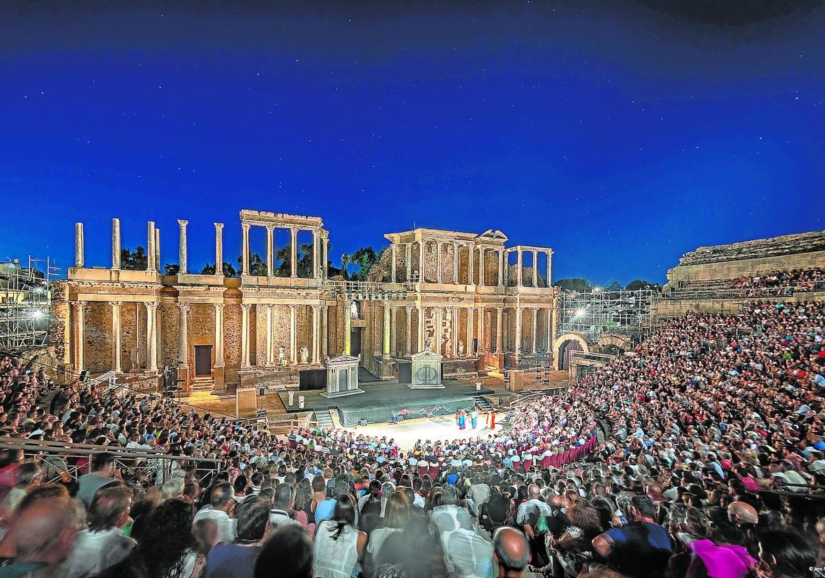 El Teatro Romano de Mérida es el de mayor aforo de España con 3.100 localidades.