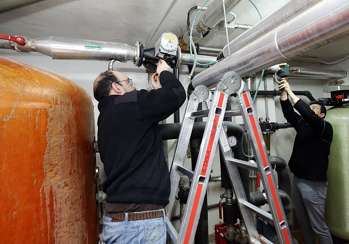 El Ayuntamiento de Bilbao estima que se deberían de transformar cerca de 700 calderas.