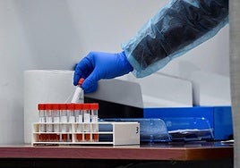 Estos son los síntomas de la nueva variante del covid que está afectando a España