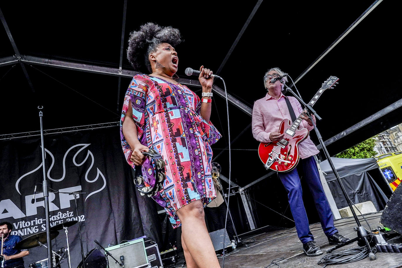 Todo el ambiente de la Virgen Blanca