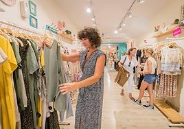 Un comercio local de Vitoria.