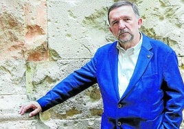 La trayectoria narrativa del escritor barcelonés Sergio Vila-Sanjuán gira en torno a su ciudad.