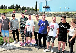 Miembros del Autómovil Club Mirandés se encuentran estos días trabajando para que todo esté listo.