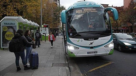 Universitarios de Durango reclaman un bus directo a San Sebastián