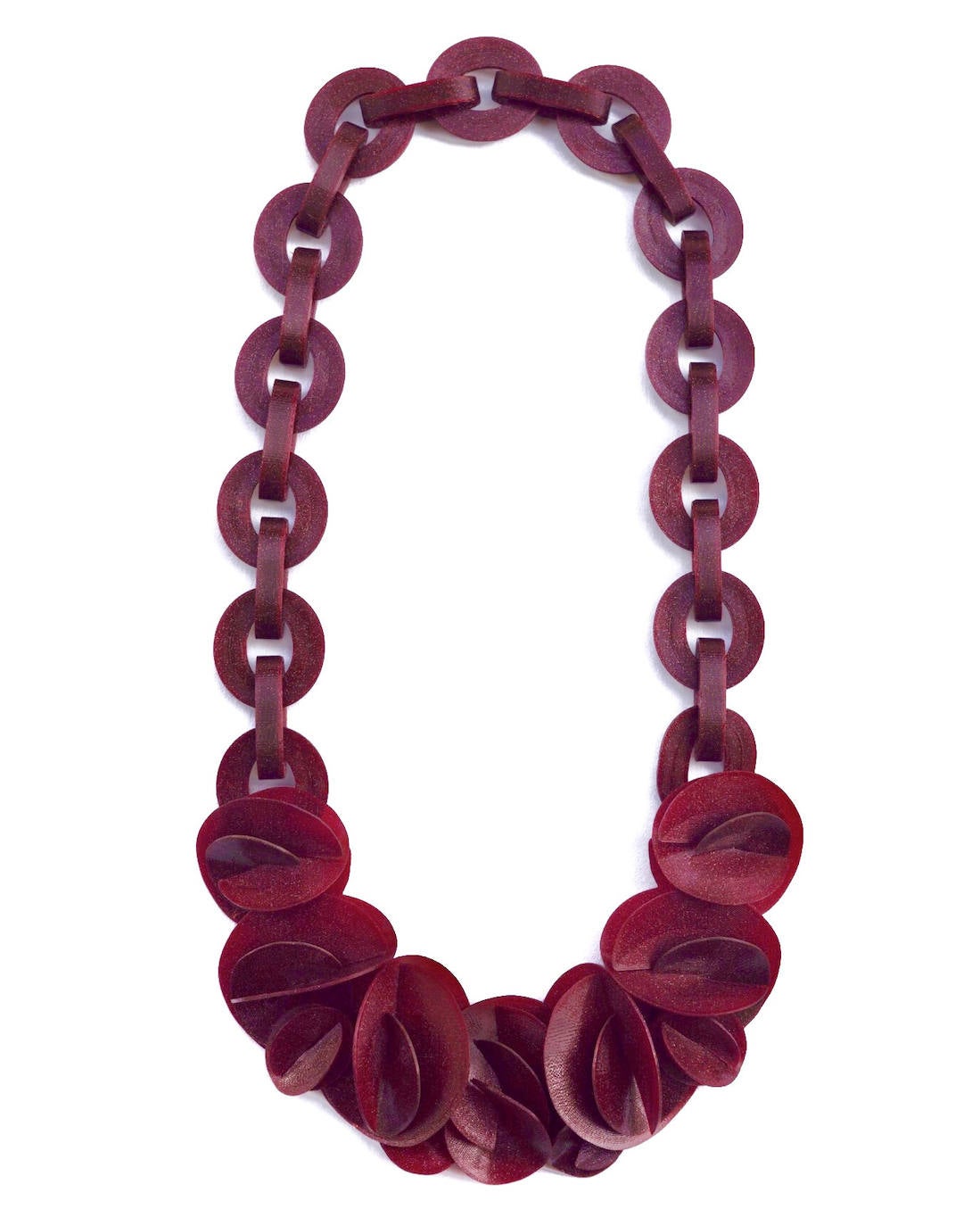 Las joyas alucinantes que crea Sara en su taller de Plentzia (y fascinan en Nueva York)