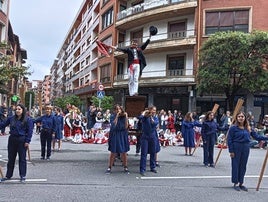 Unai Urkiaga ha bailado la 'Kaixarranka' en el último Dantzari Eguna de Amorebieta.