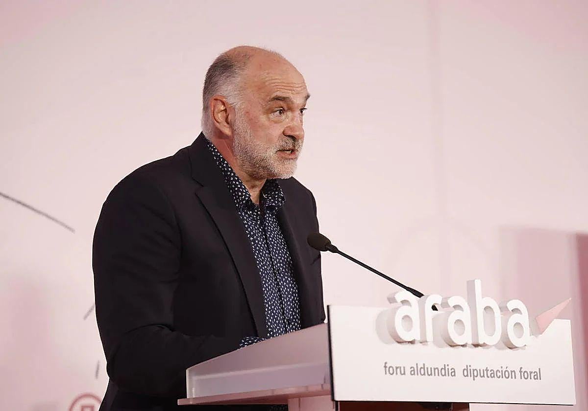 Pablo Laso durante la entrega de la Medalla de Álava en 2023.