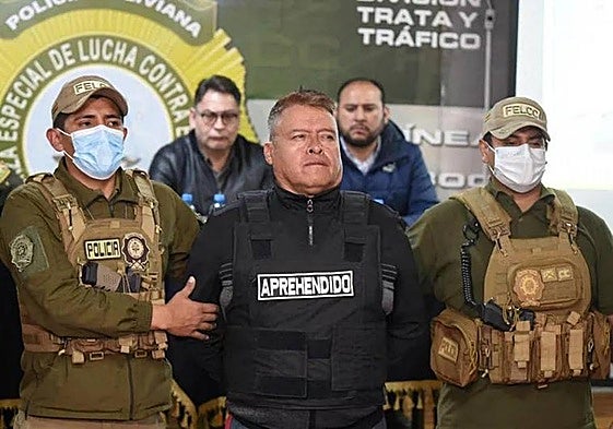 Juan José Zúñiga, el militar golpista, detenido tras el asalto a la sede del Gobierno.