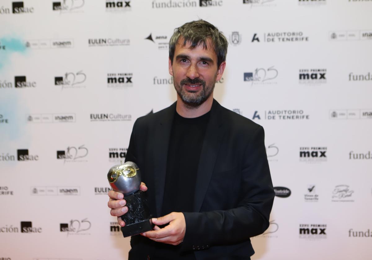 Rikarte, con el premio a Mejor Dirección de Escena.