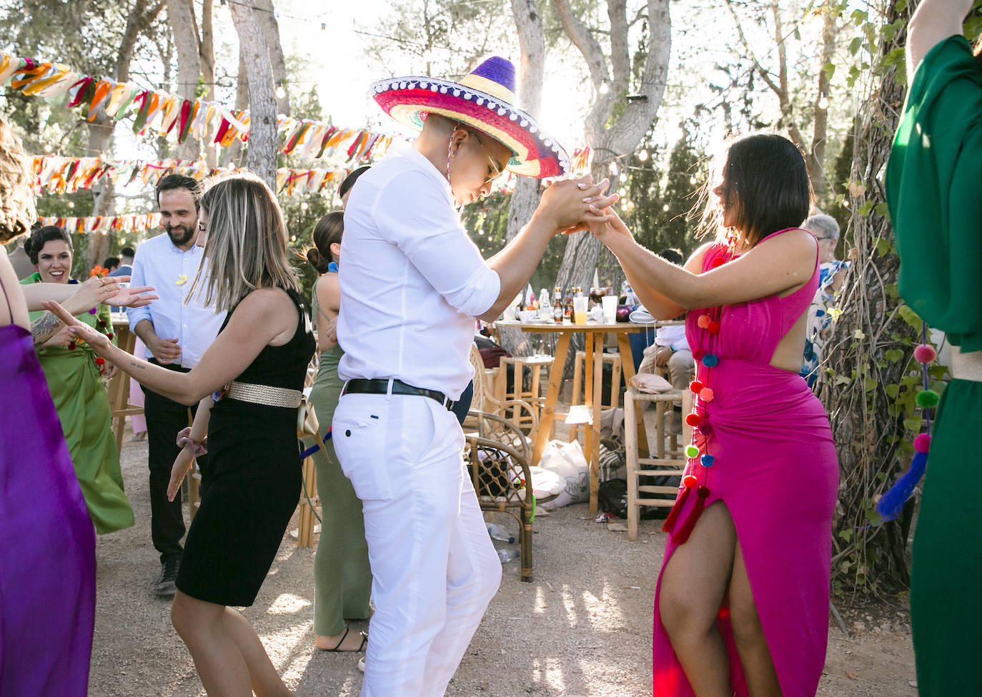 La boda mexicana de Carla y Ana, que encontraron sus looks soñados en Bilbao