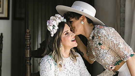 La boda mexicana de Carla y Ana, que encontraron sus looks soñados en Bilbao