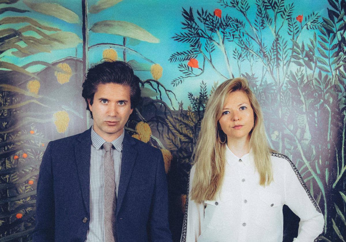 El dúo de dream pop Still Corners.