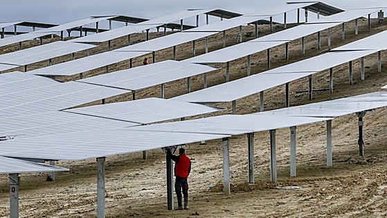 Vecinos de Gorbeialdea registran 5.500 alegaciones a las fotovoltaicas