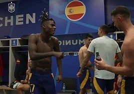 La fiesta del vestuario de España con Nico como protagonista