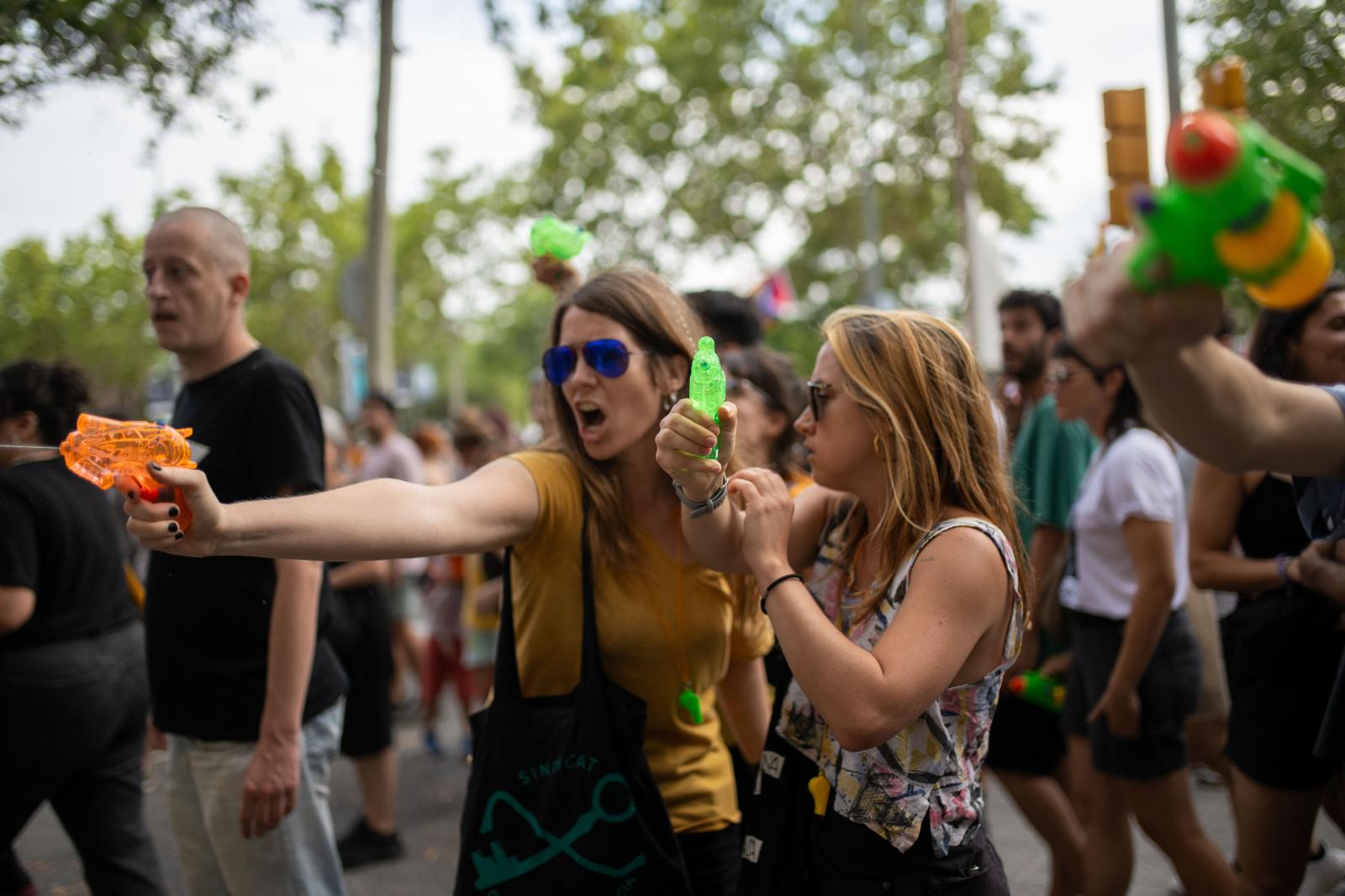 Guerra de agua del sábado contra los turistas en Barcelona.