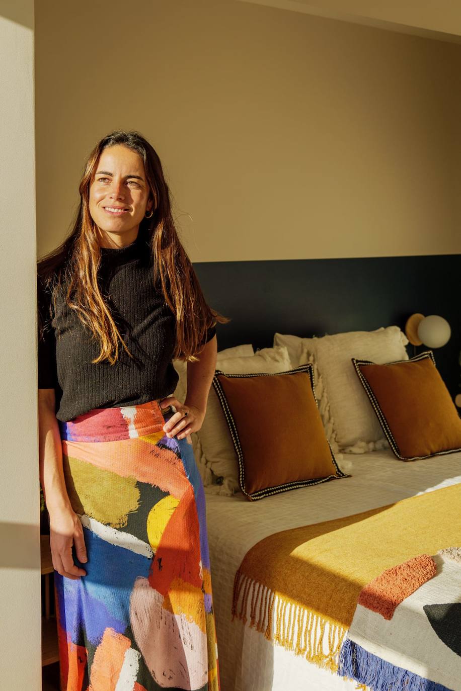 Elisa, la interiorista que llena las casas en Bizkaia de sus propias obras de arte