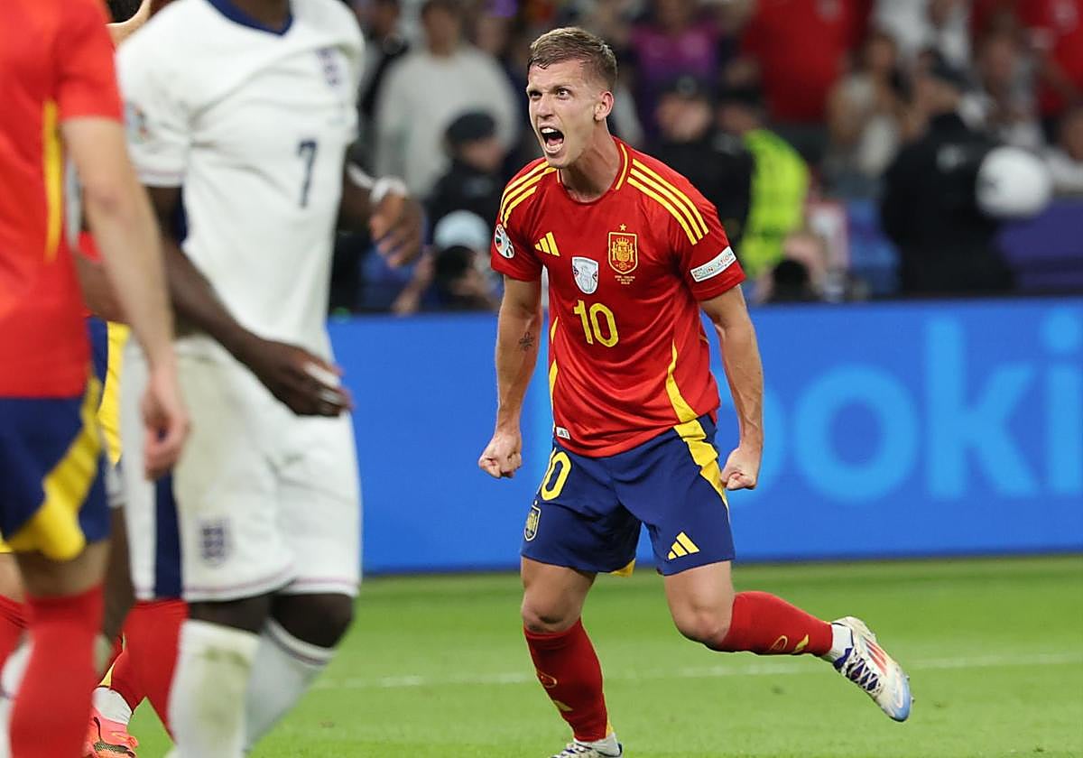 Olmo celebra con rabia la jugada.