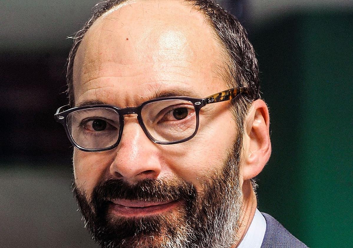El epidemiólogo vitoriano Enrique Peiró será el número dos de la sanidad vasca