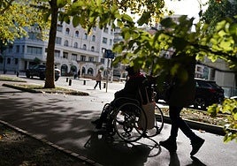 Las llamadas al teléfono vasco de apoyo a cuidadores crecen un 40%