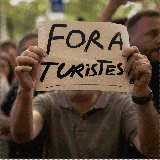 «Turistas no, refugiados sí»: La 'turismofobia' tiene cinco fases, y en España estamos llegando a la cuarta