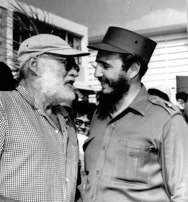 Hemingway con Fidel Castro.