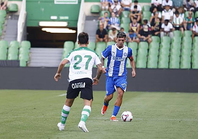 Javi López, ante el Racing.