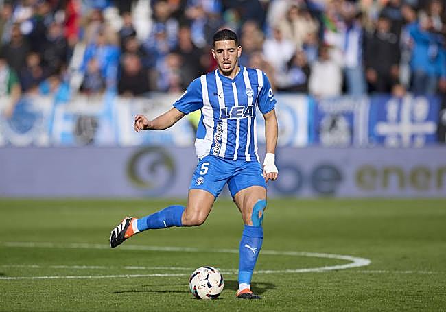 Abqar, con el Alavés en la 2023-24.