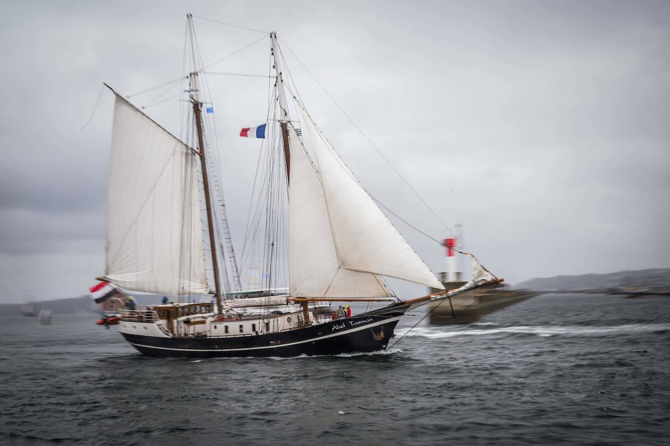El Festival Marítimo de Brest vuelve a impresionar con sus barcos de época