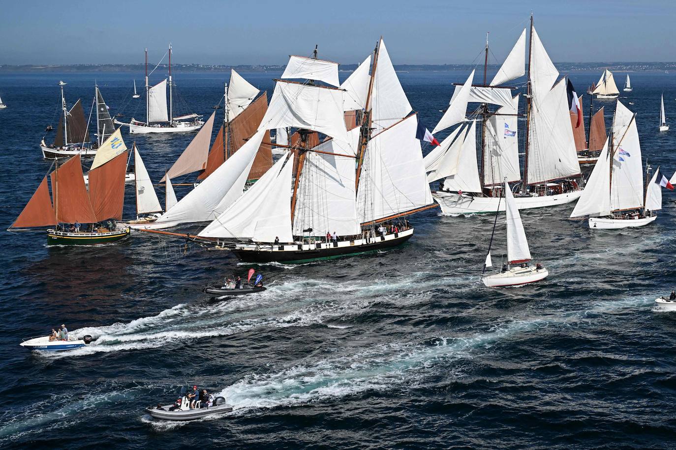 El Festival Marítimo de Brest vuelve a impresionar con sus barcos de época