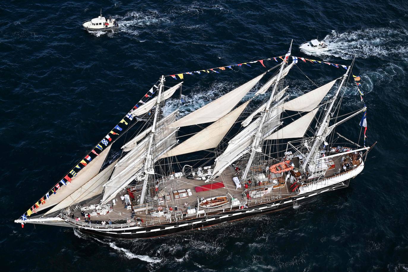 El Festival Marítimo de Brest vuelve a impresionar con sus barcos de época