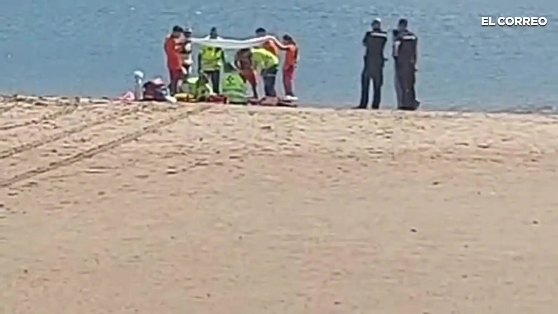 Un fallecido en la playa de San Antonio en Busturia