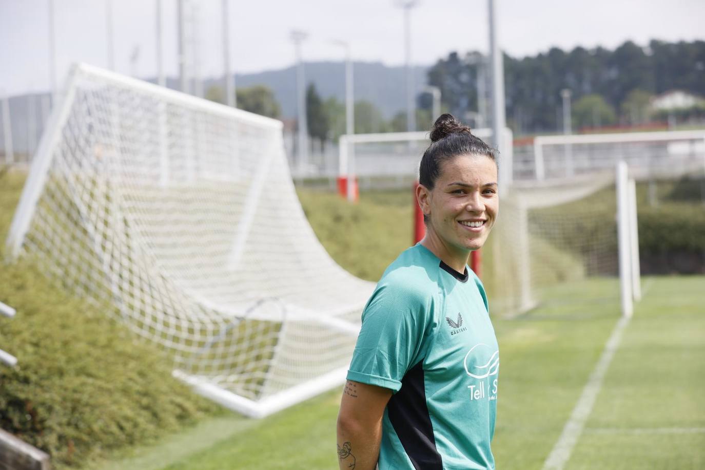 Leire Baños, en su primer entrenamientos en los campos de Lezama.