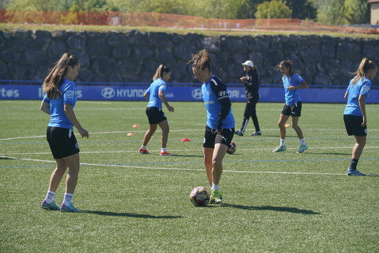Entrenamiento de la pasada temporada del Alavés femenino.