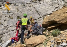 La Guardia Civil de Huesca realizó este sábado un total de 16 rescates en el Pirineo oscense.