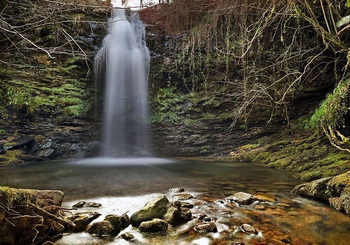 Cascada de Lamiña.