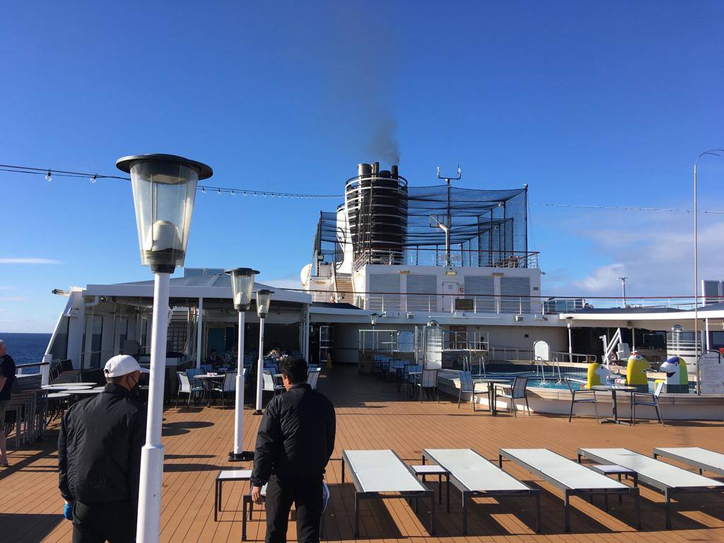 El Oosterdam, una ciudad flotante con calabozo e incluso morgue