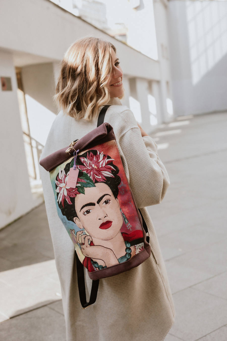 Las originales mochilas que crean las hermanas de Santurtzi Sandra y Marta Llano, fundadoras de la firma Kb Sisters.