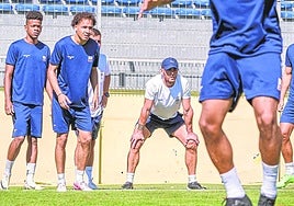 Ibai Gómez dirige un entrenamiento de la República Dominicana en su preparación para los Juegos.