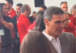 El gesto viral de un deportista olímpico español durante el recibimiento de Sánchez en la Moncloa