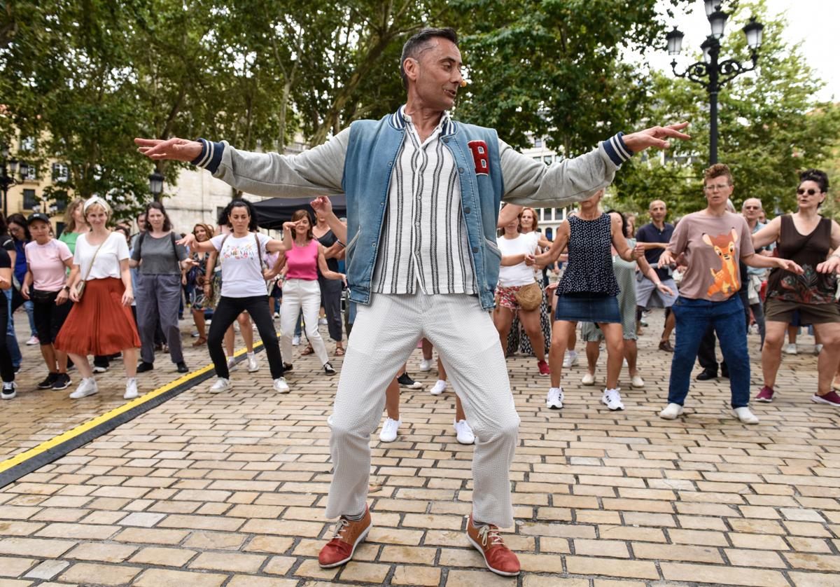 El año pasado también fueron muchos los que se acercaron a la clase de Boogie Woogie.