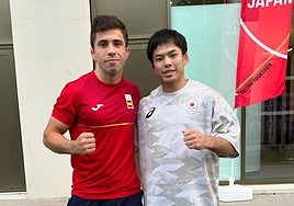 Garrigós y Nagayama, tras el combate.