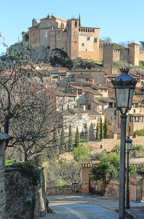 Imagen - La colegiata de Santa María se levanta sobre un roquedal con vistas privilegiadas a las Pasarelas del Vero